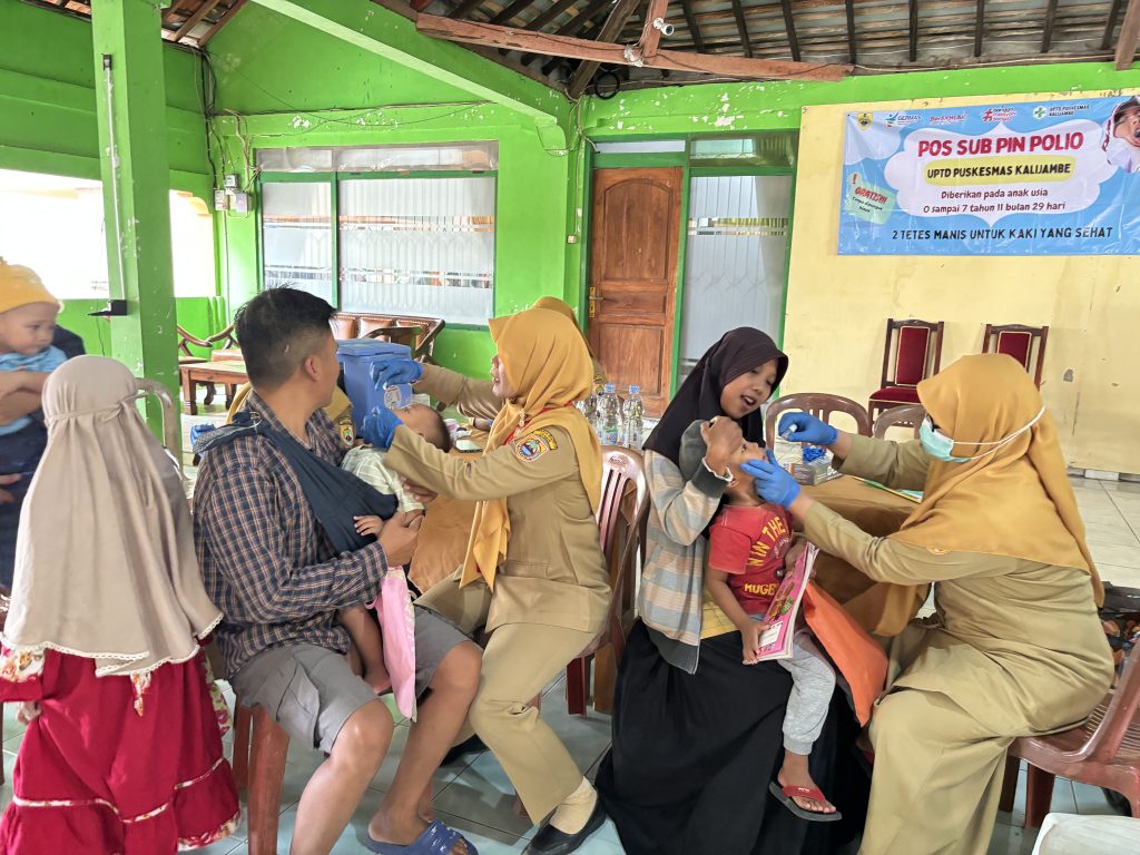 Imunisasi Polio Desa Krikilan